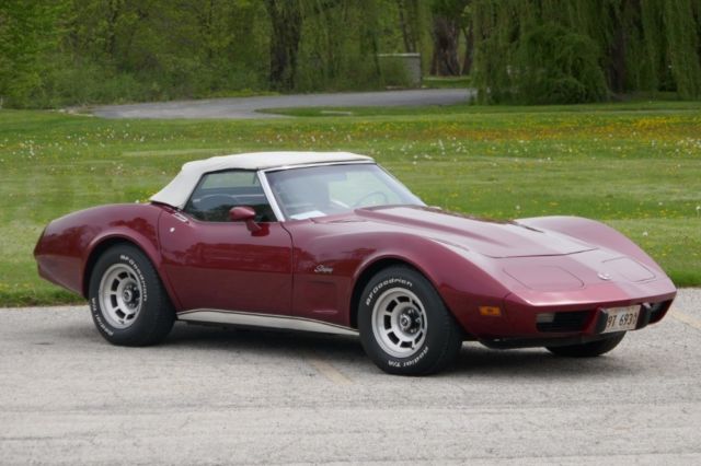 1975 Burgundy Chevrolet Corvette Convertible