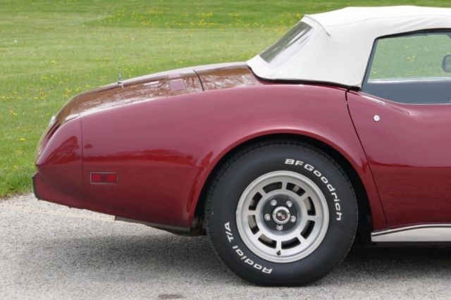 1975 Burgundy Chevrolet Corvette Convertible