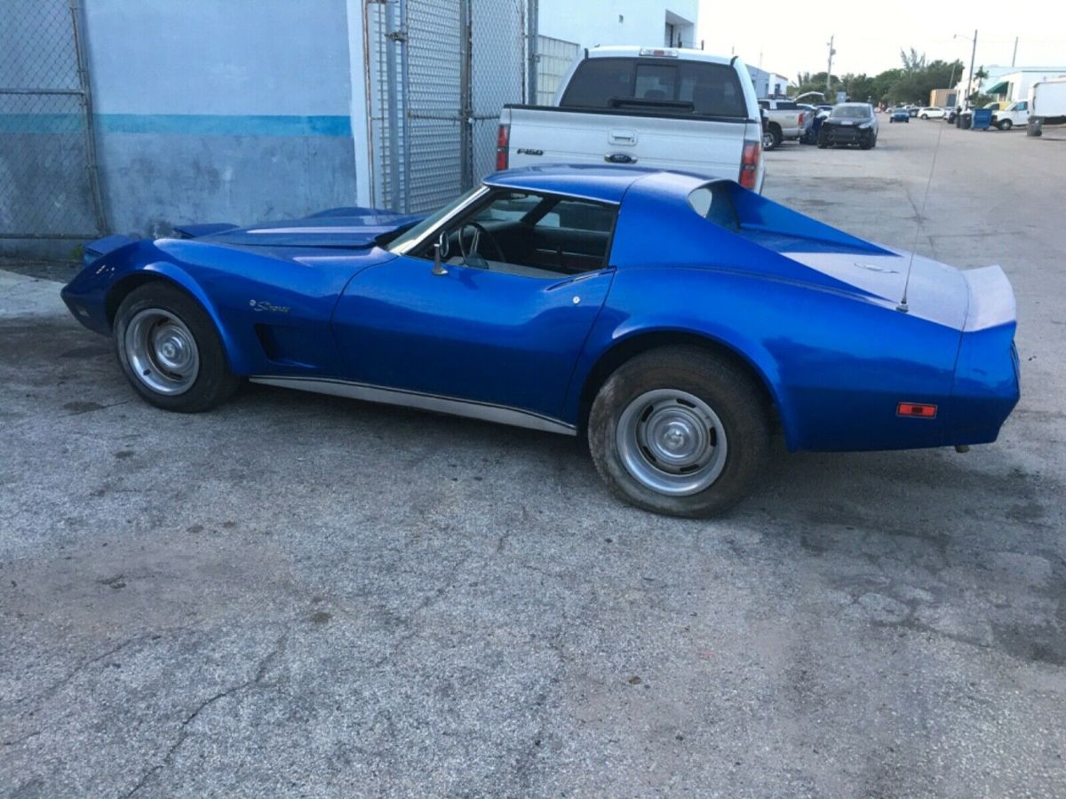 1975 Blue Chevrolet Corvette Coupe