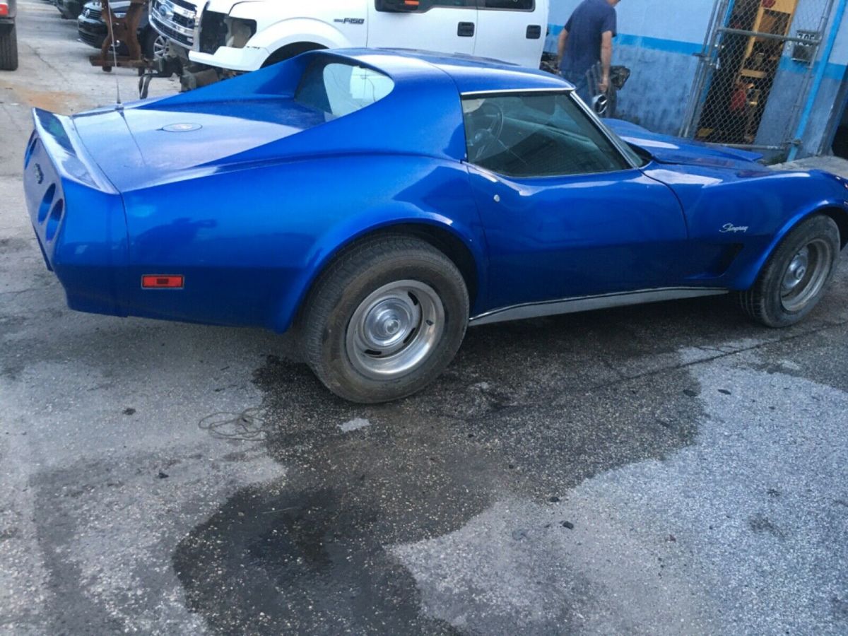 1975 Blue Chevrolet Corvette Coupe