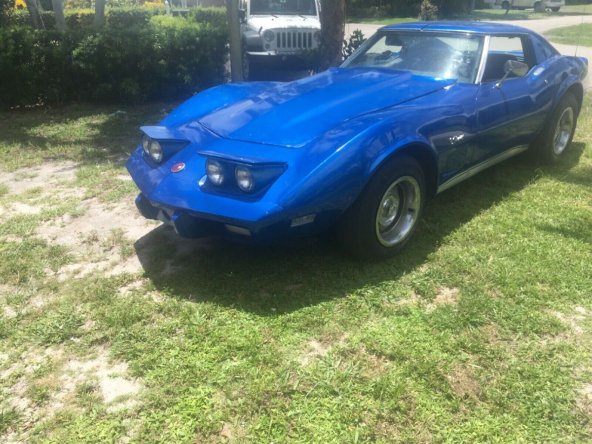 1975 Blue Chevrolet Corvette Coupe