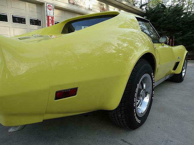 1975 Yellow Chevrolet Corvette T TOP