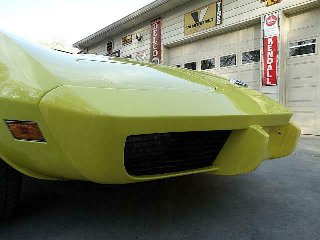 1975 Yellow Chevrolet Corvette T TOP