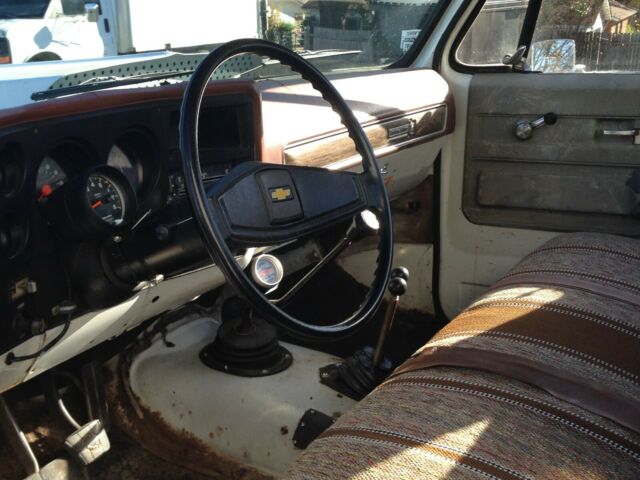 1975 White Chevrolet C/K Pickup 2500 Standard Cab Pickup