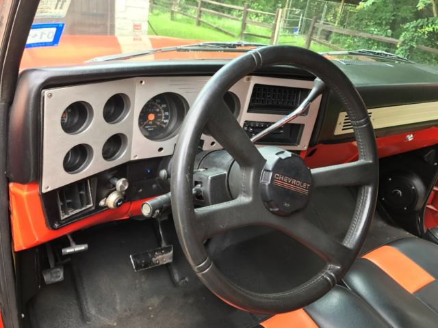 1975 Orange Chevrolet C-10 Standard Cab Pickup