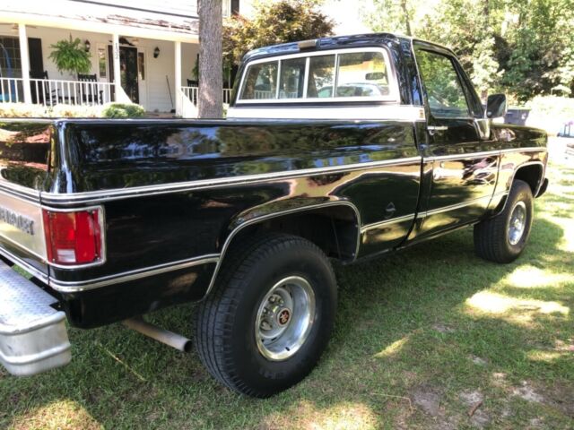 1975 Black Chevrolet C/K Pickup 1500 Truck