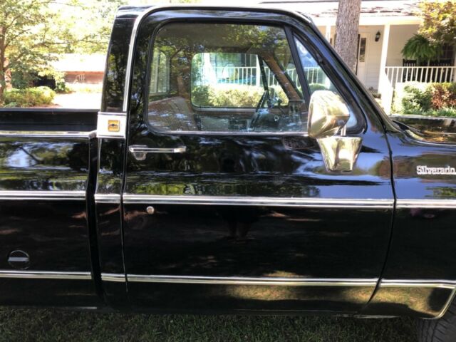 1975 Black Chevrolet C/K Pickup 1500 Truck