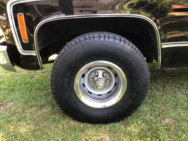 1975 Black Chevrolet C/K Pickup 1500 Truck