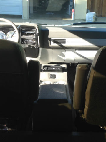 1975 White Chevrolet Blazer SUV