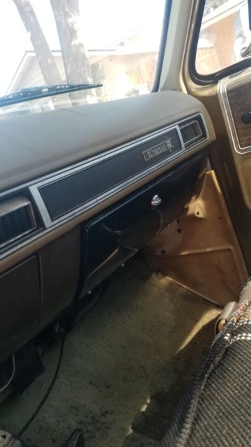 1975 Teal/ white Chevrolet C-10 Standard Cab Pickup