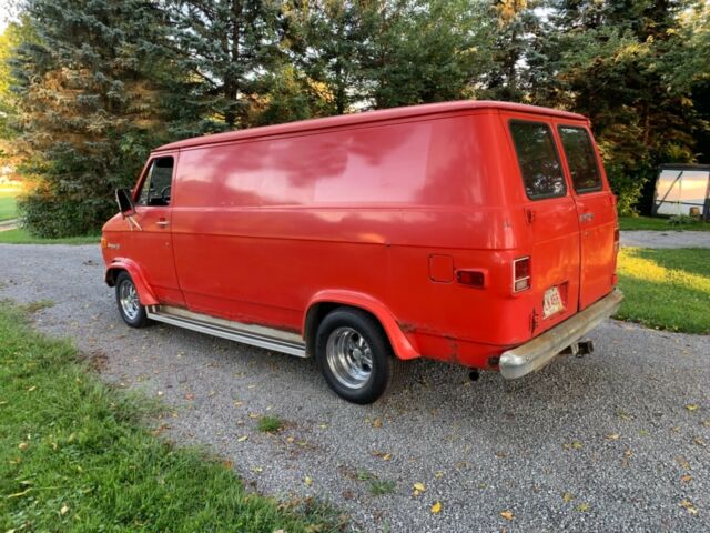1975 Red Chevrolet CG10 Van Camper
