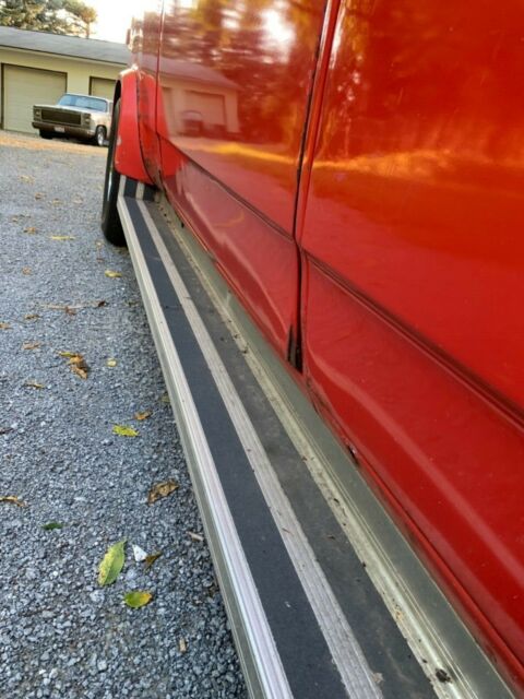 1975 Red Chevrolet CG11 Van Camper