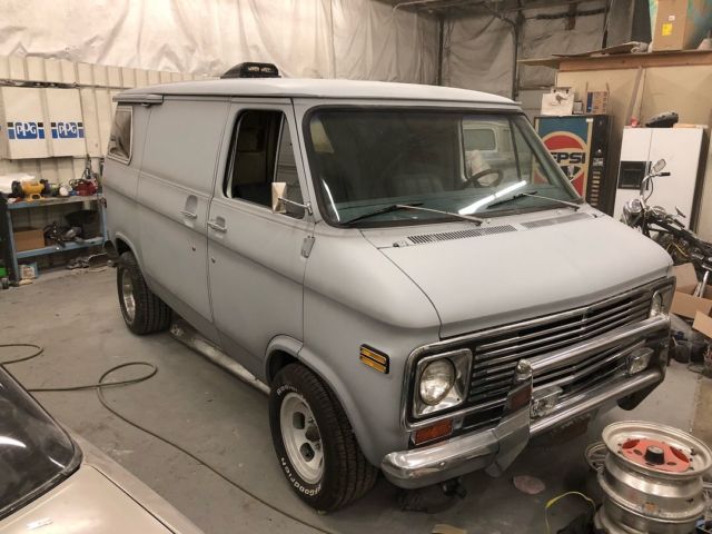 1975 Gray Chevrolet G10 Van Shorty