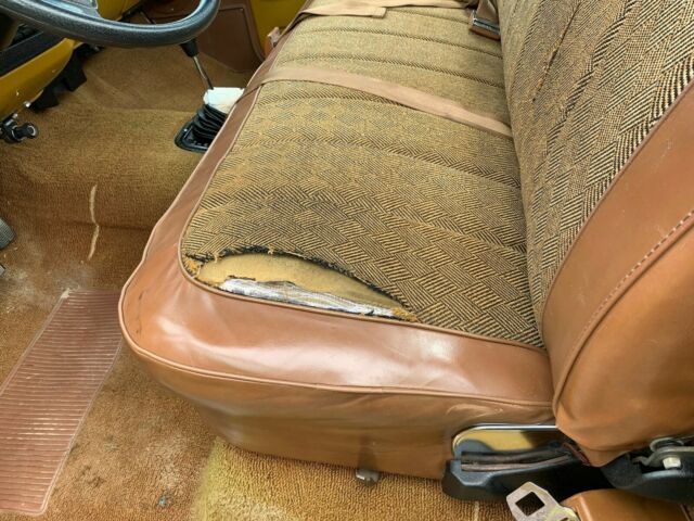 1975 YELLOW/WHITE Chevrolet Other Pickups