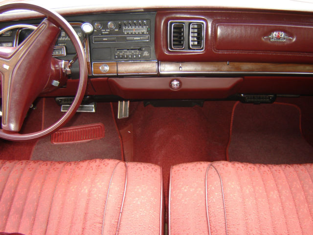 1975 Gold Chrysler New Yorker Coupe