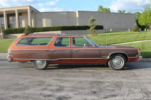 1975 Chrysler Town & Country