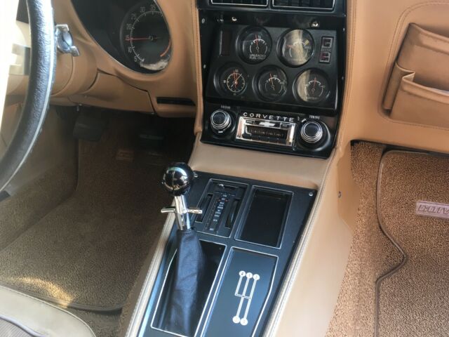 1975 Orange Chevrolet Corvette Coupe