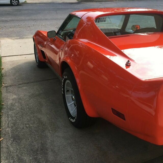 1975 Orange Chevrolet Corvette Coupe
