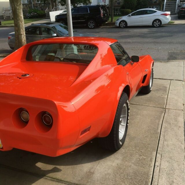 1975 Orange Chevrolet Corvette Coupe