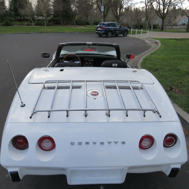 1975 White Chevrolet Corvette Convertible