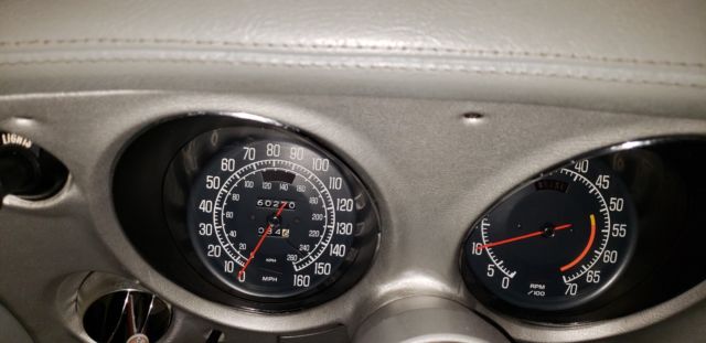 1975 Silver Chevrolet Corvette Coupe