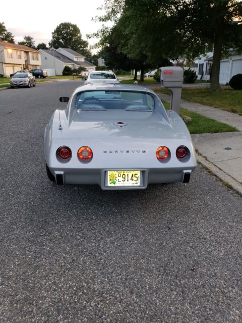 1975 Silver Chevrolet Corvette Coupe