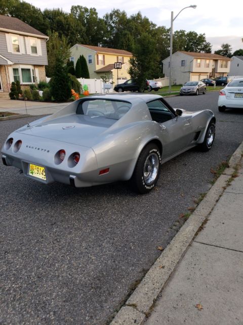 1975 Silver Chevrolet Corvette Coupe