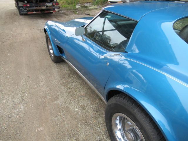 1975 Bright Blue (Code 22) Chevrolet Corvette Coupe