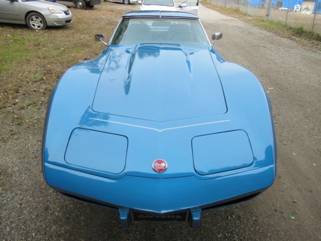 1975 Bright Blue (Code 22) Chevrolet Corvette Coupe