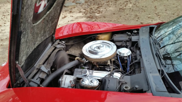 1975 Red Chevrolet Corvette Coupe