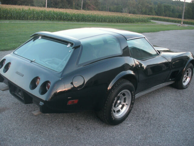 1975 Black Chevrolet Corvette