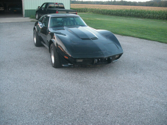 1975 Black Chevrolet Corvette