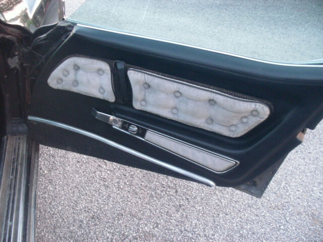 1975 Black Chevrolet Corvette