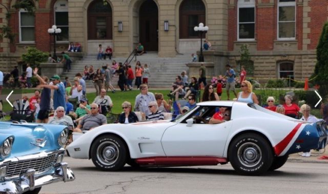 1975 White with red and blue stripes. White stars on blue. Chevrolet Corvette Coupe