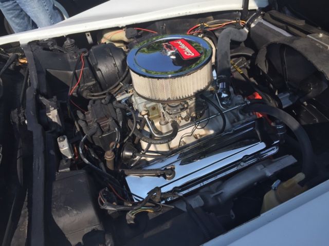 1975 White with red and blue stripes. White stars on blue. Chevrolet Corvette Coupe