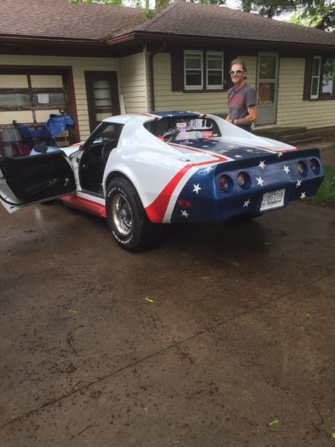 1975 White with red and blue stripes. White stars on blue. Chevrolet Corvette Coupe