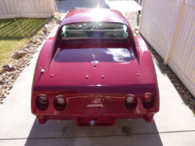 1975 Red Chevrolet Corvette Coupe