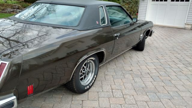 1975 Oldsmobile Cutlass Coupe