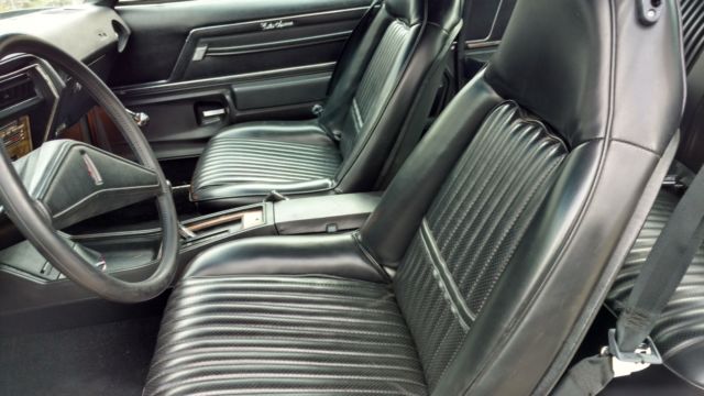 1975 Oldsmobile Cutlass Coupe