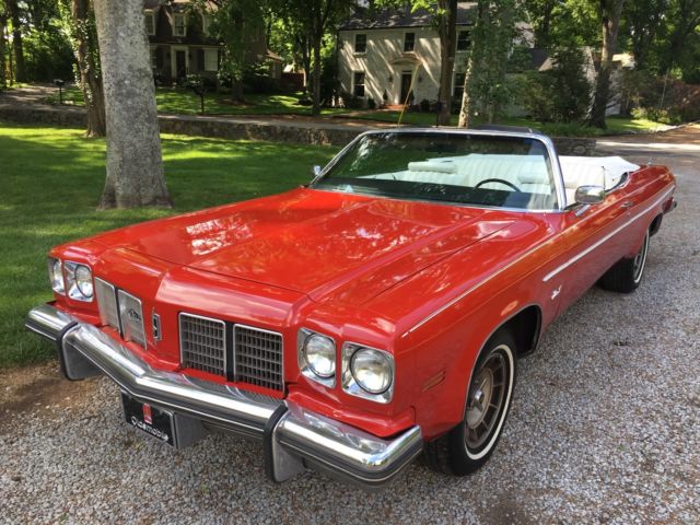 1975 Red Oldsmobile Eighty-Eight Convertible