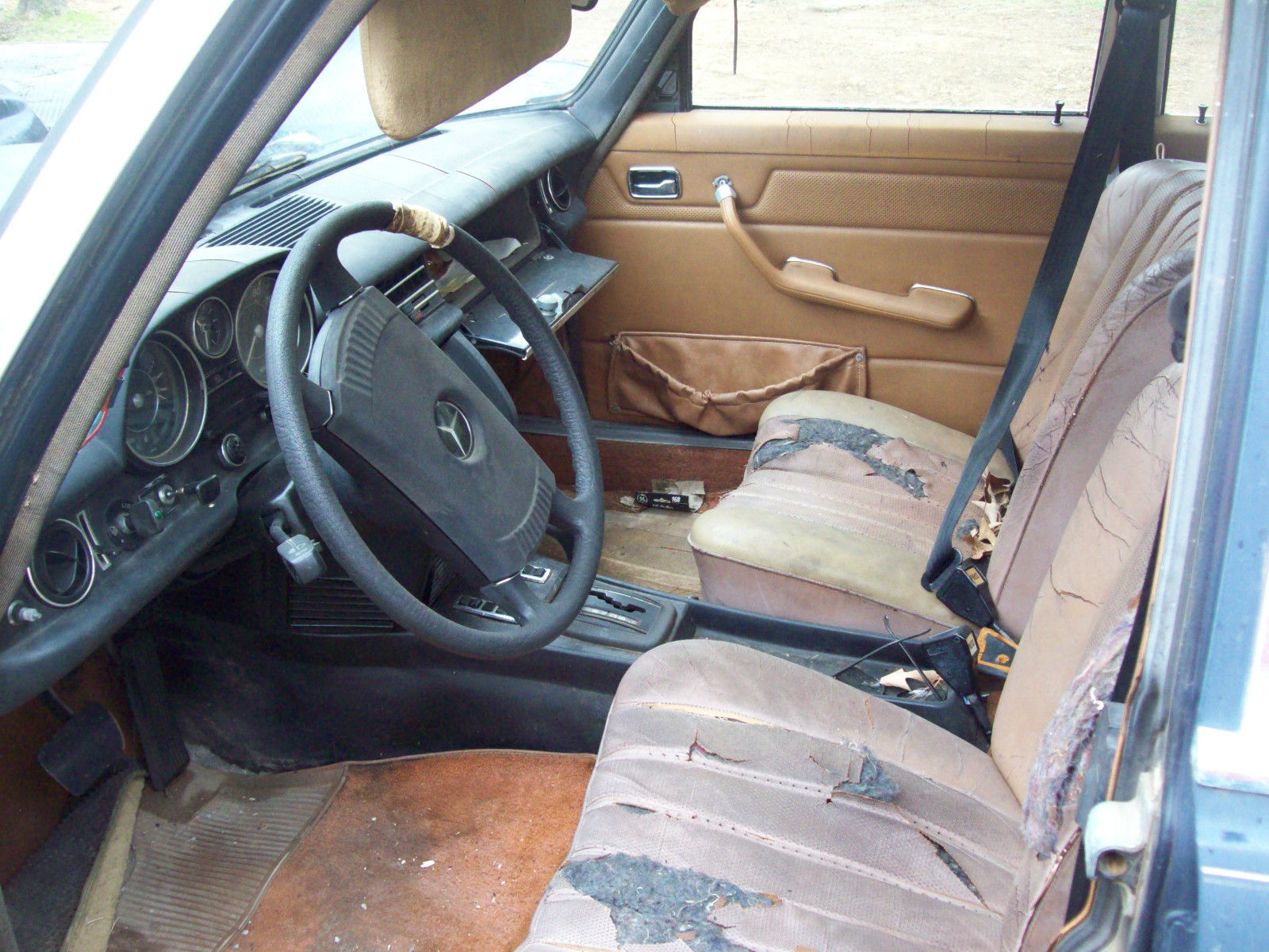 1975 Black Mercedes-Benz Other Sedan