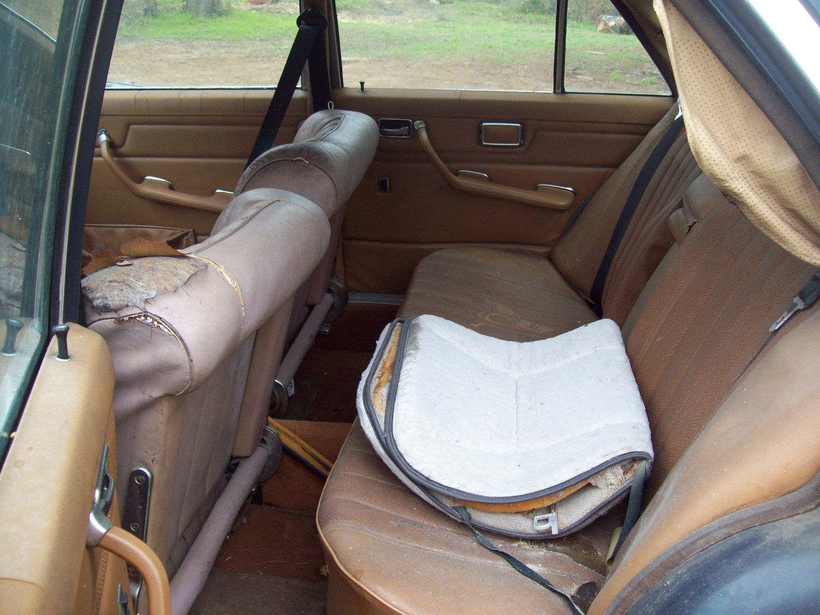 1975 Black Mercedes-Benz Other Sedan