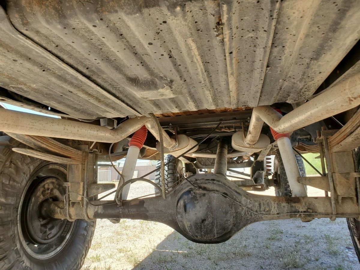 1975 Ford F-100 Standard Cab Pickup