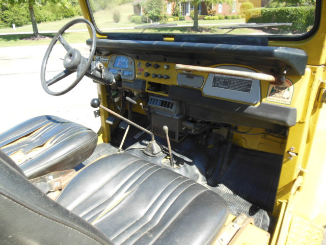 1975 Yellow Toyota Land Cruiser SUV
