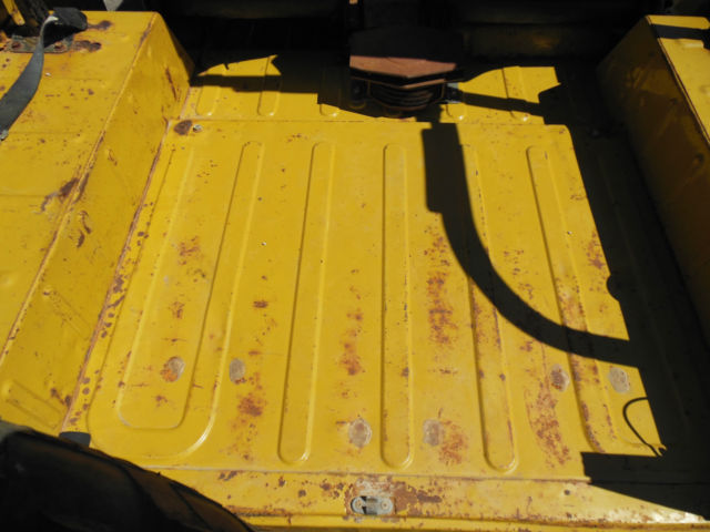 1975 Yellow Toyota Land Cruiser SUV