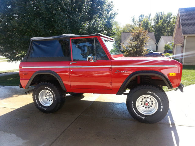 1975 Ford Bronco SUV