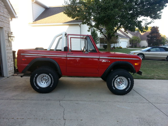 1975 Ford Bronco SUV