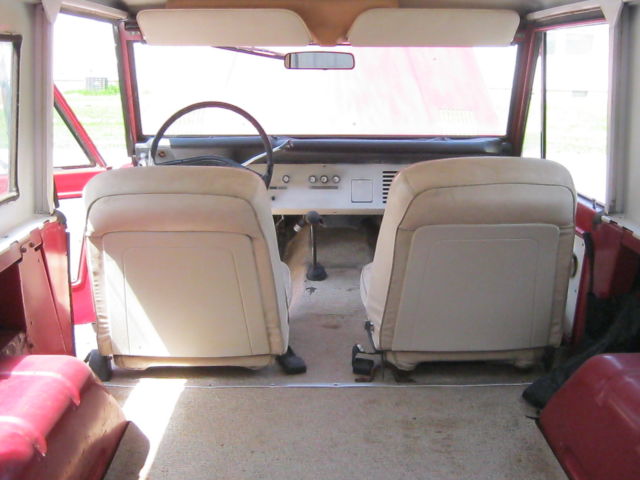 1975 Red Ford Bronco