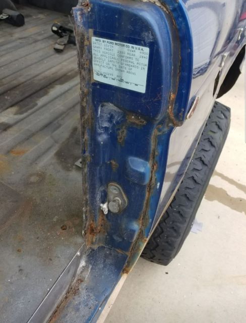 1975 Blue Ford Bronco