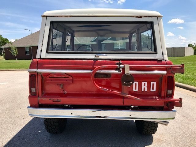 1975 Red Ford Bronco SUV